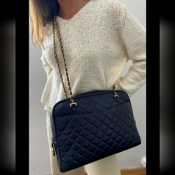 CHANEL Matelasse Handbag vintage FRANCE Exceptional Authentic Chain Blk Leather - Picture 3 of 17